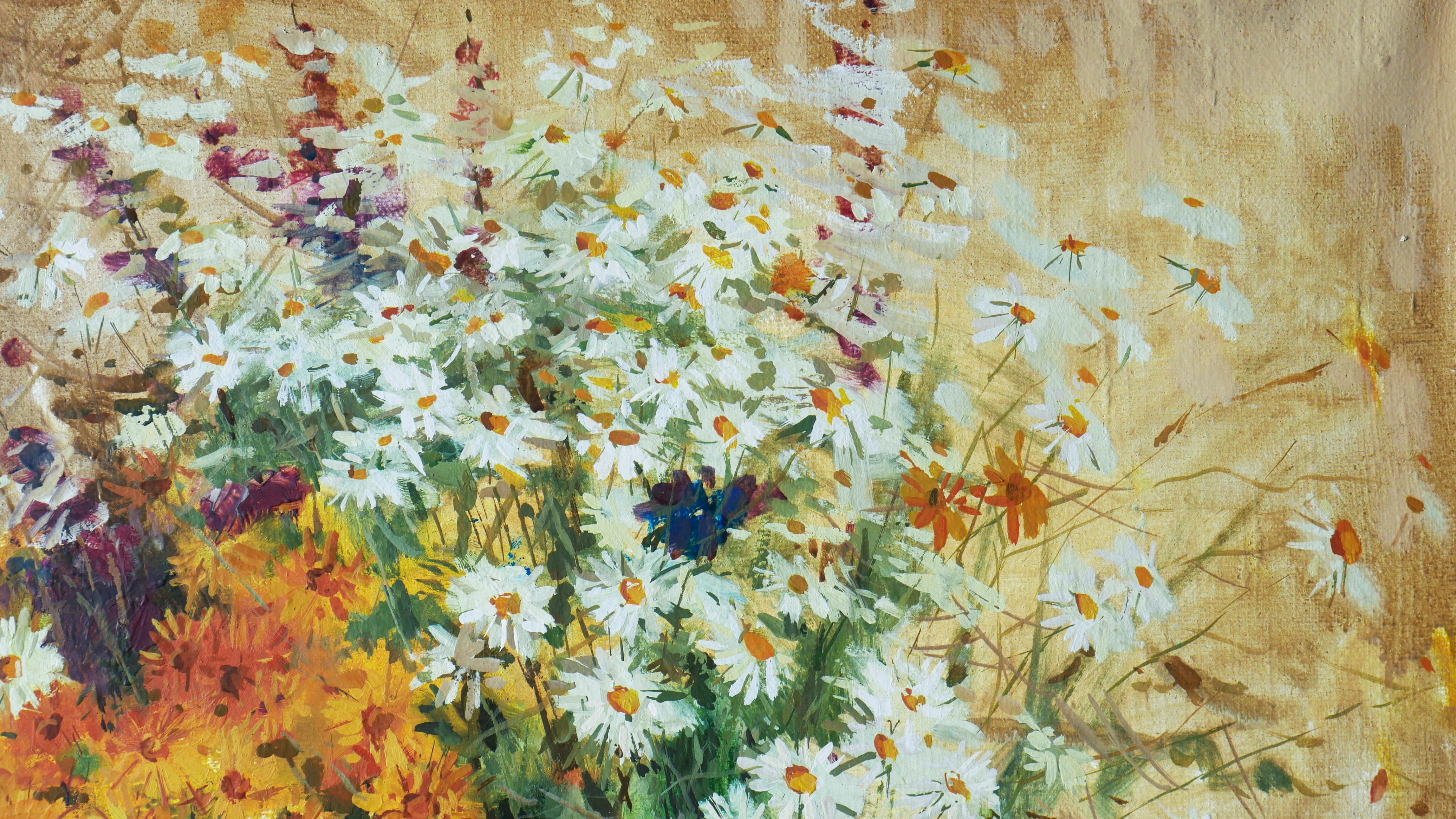 Gänseblümchenstrauß (Beige), Still-Life Painting, von Andrey Dmitriev