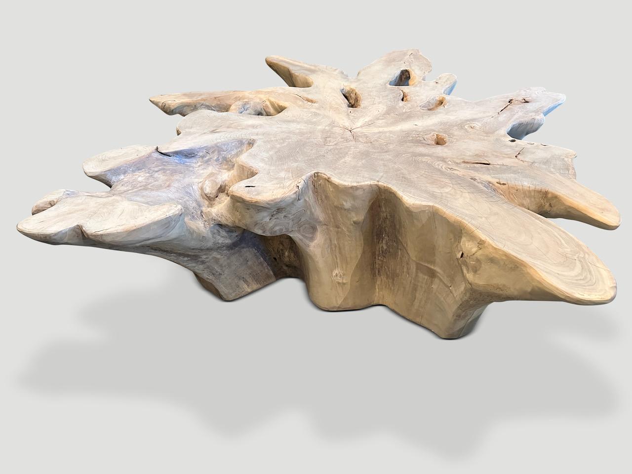 Impressive reclaimed bleached teak amorphous coffee table. A graduation from the bottom to the top. We added a light white wash revealing the beautiful wood grain. It’s all in the details.

The St. Barts Collection features an exciting line of