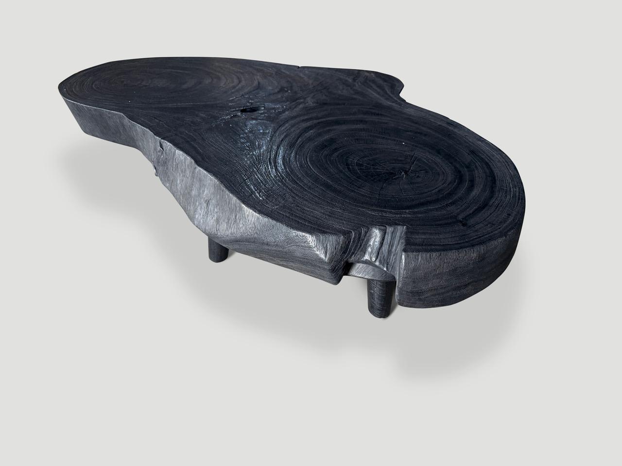 XXIe siècle et contemporain Andrianna Shamaris Amorphous Single Slab Mid Century Modern Coffee Table en vente