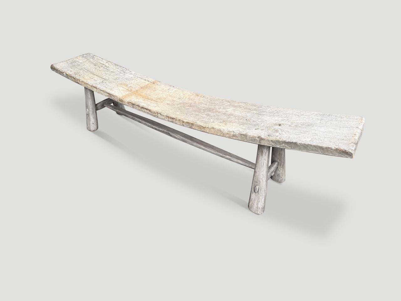 Organique Andrianna Shamaris Banc ou chaise en bois de teck ancien en vente