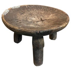 Taburete, mesa auxiliar o cuenco africano antiguo