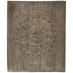 Panel antiguo de madera de teca tallada