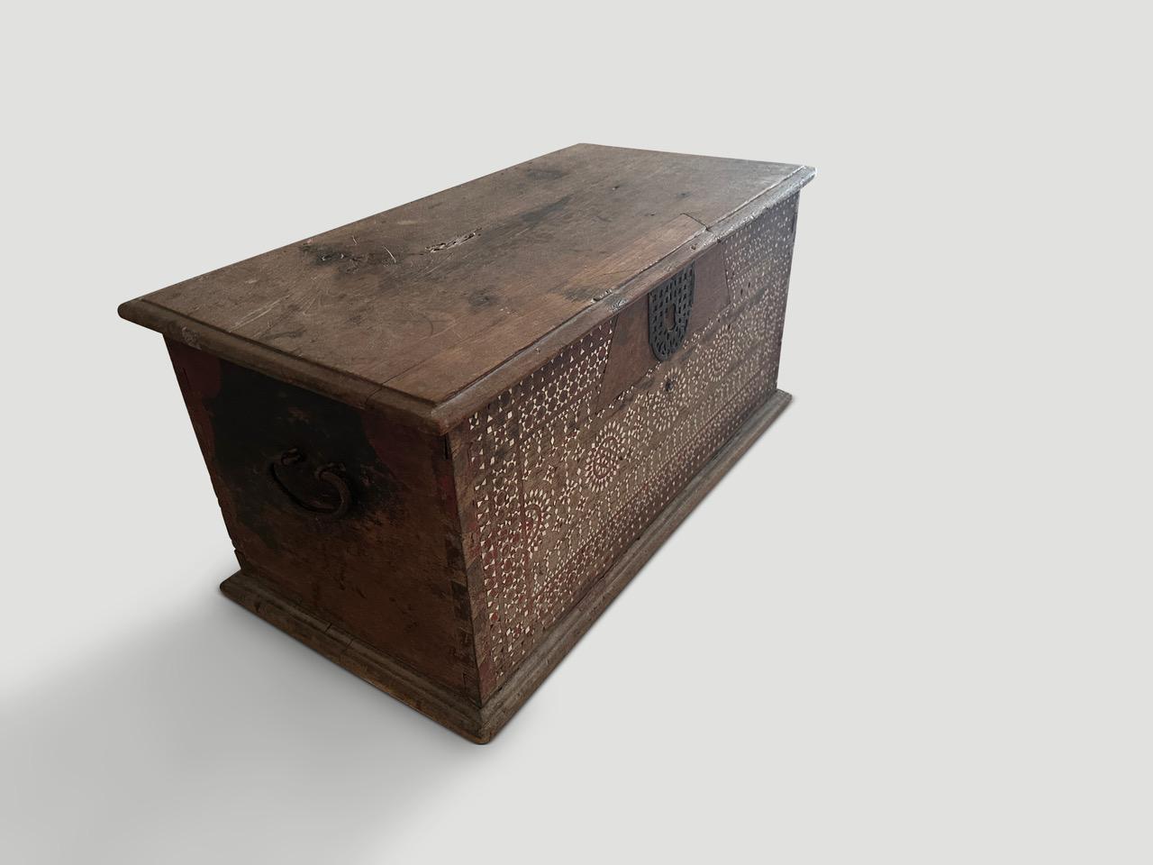 Minimalismo Cassapanca antica in vendita