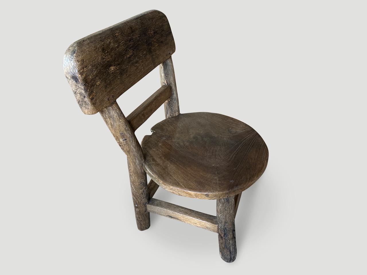Minimaliste Chaise ou table d'appoint ancienne en bois de teck en vente