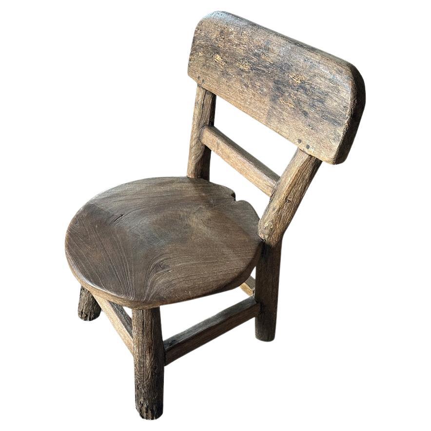 Chaise ou table d'appoint ancienne en bois de teck