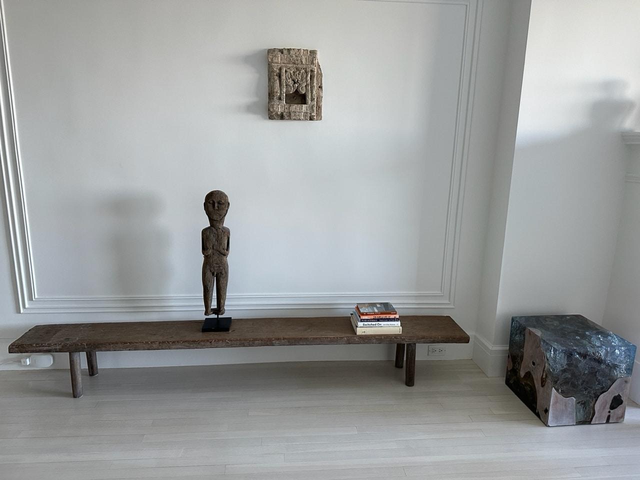 XXIe siècle et contemporain Andrianna Shamaris banc long en bois de teck ancien  en vente