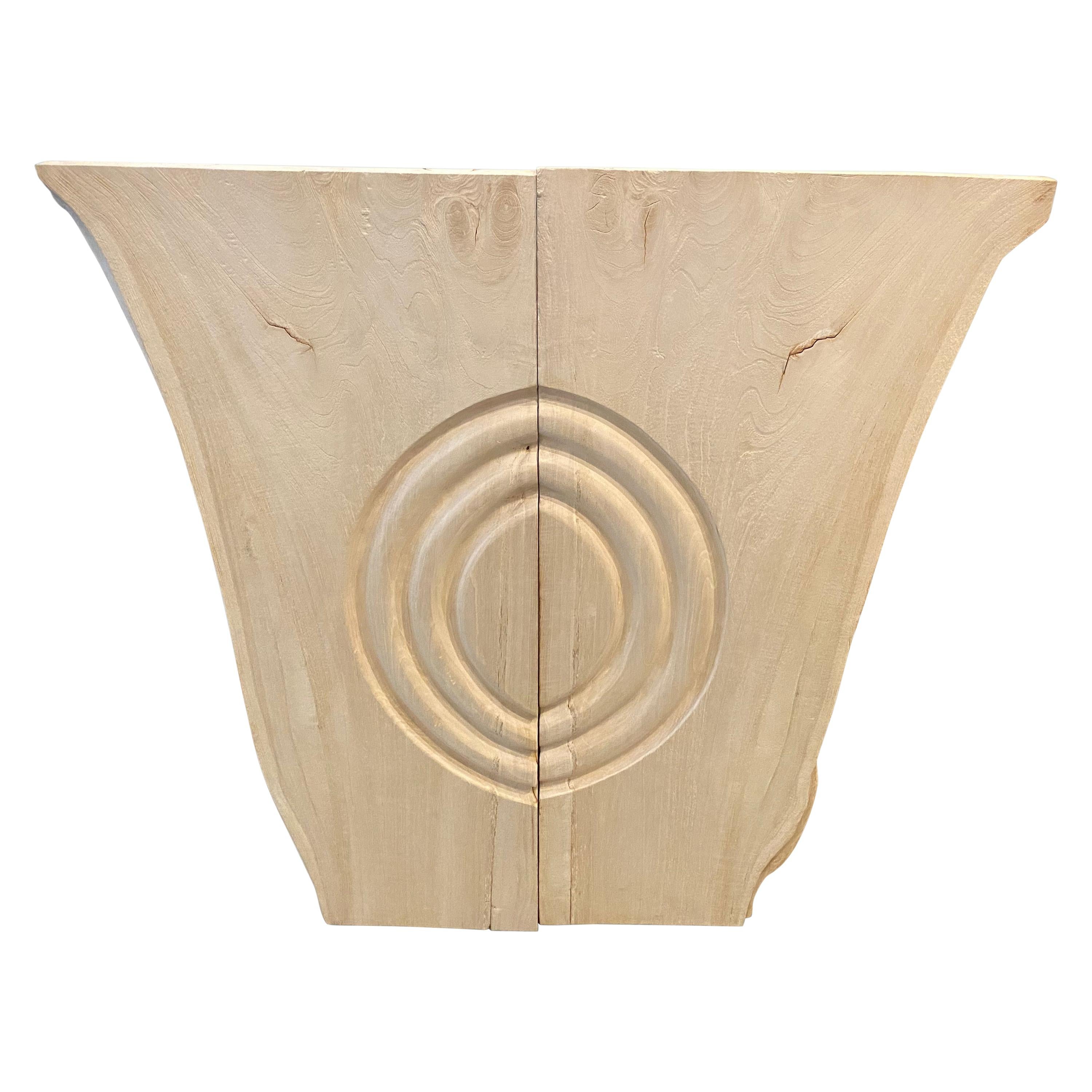 Panneau minimaliste en bois de teck blanchi d'Andrianna Shamaris