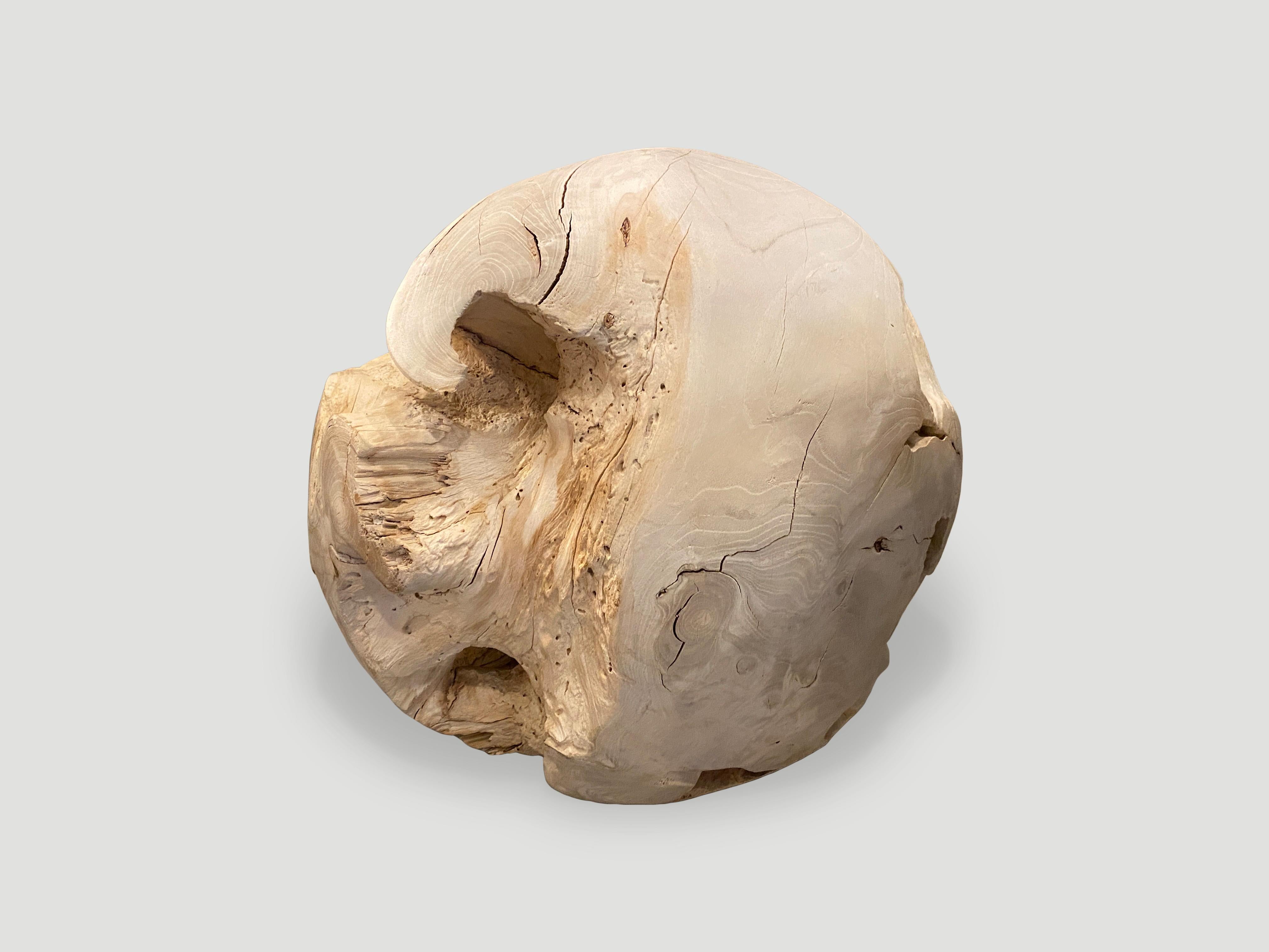 Beautiful organic reclaimed teak wood root, bleached and shaped into a sphere. A unique sculpture standing alone or in a group setting. Also available natural and charred. Custom sizes available. Please inquire. The size and price reflect the one