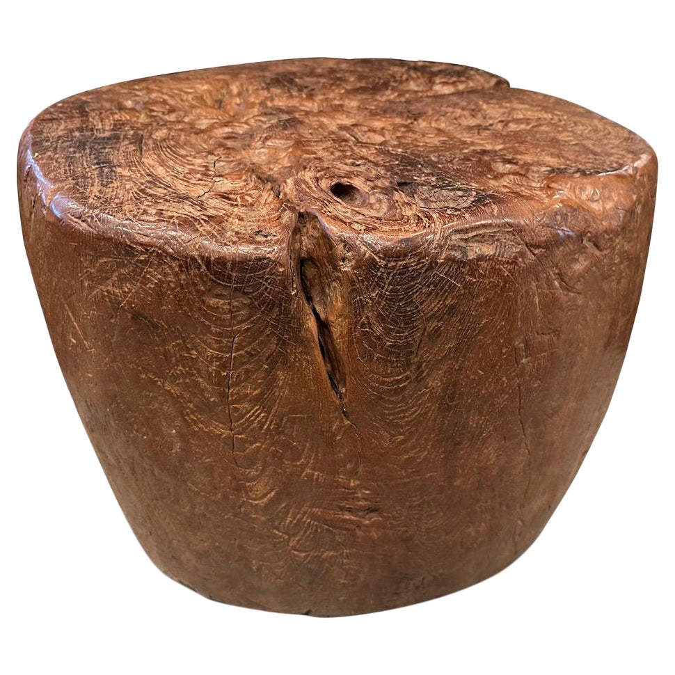 Table d'appoint Andrianna Shamaris en bois de teck ancien du siècle dernier