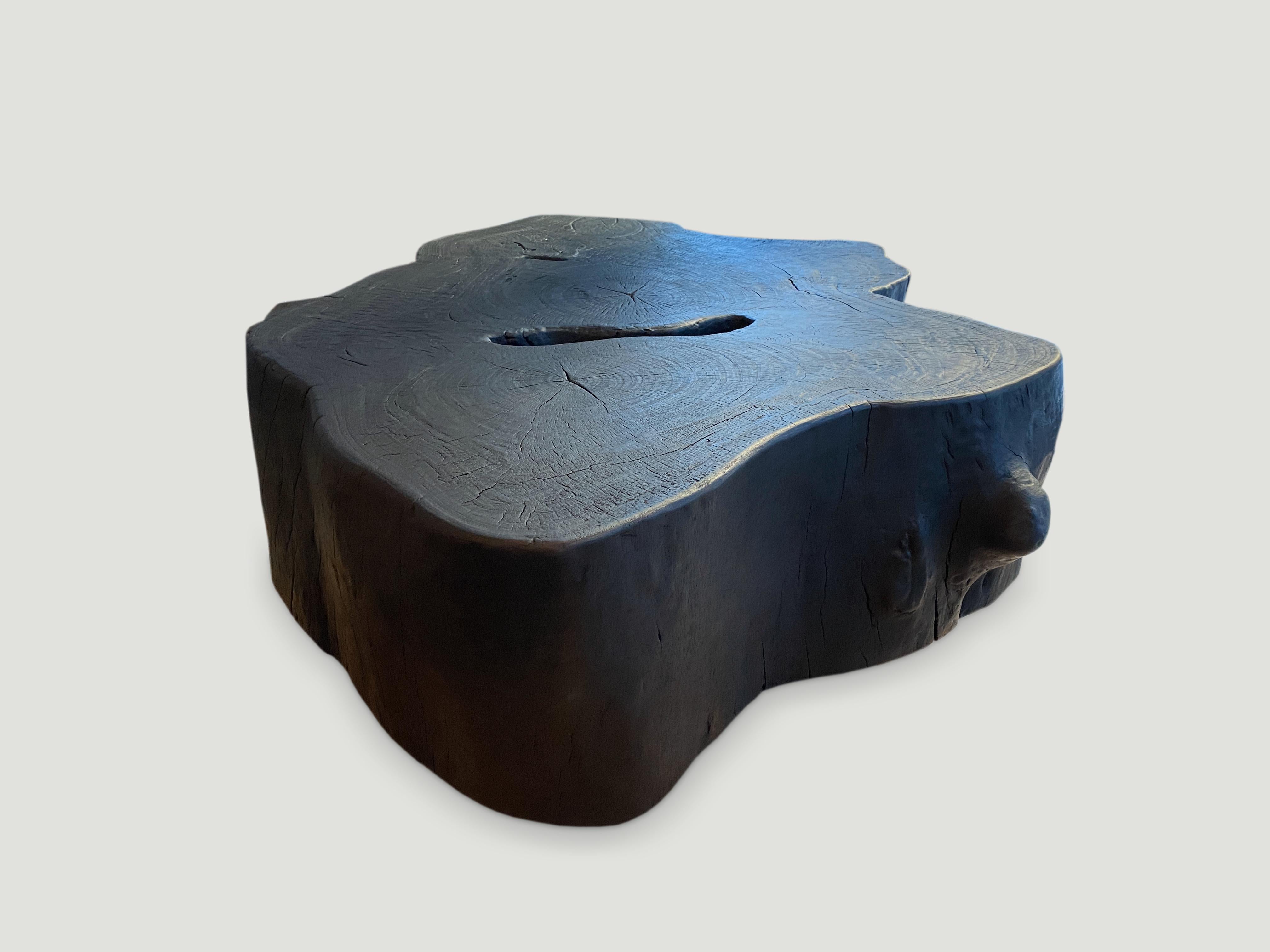 XXIe siècle et contemporain Table basse carbonisée Andrianna Shamaris en vente
