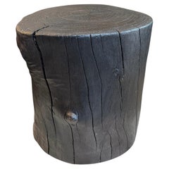 Andrianna Shamaris Mesa auxiliar de madera de lichi carbonizada