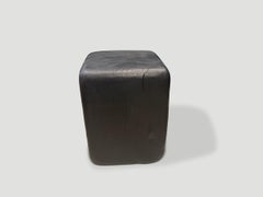 Andrianna Shamaris Mesa auxiliar o taburete minimalista carbonizado