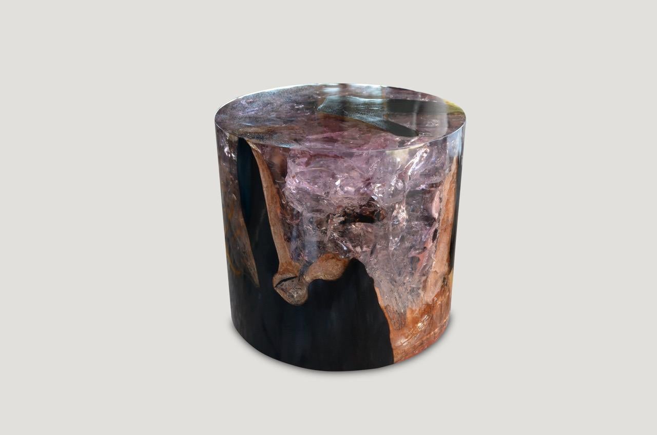 The cracked resin cocktail table is made from teak wood infused with resin. A dramatic piece due to the depth of the resin, which resembles a unique quartz crystal with many different facets. An impressive addition to any space.

The Cracked Resin