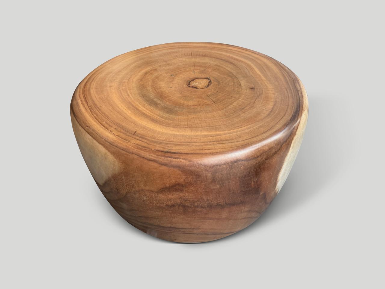 Andrianna Shamaris Table basse en forme de tambour en Wood Wood en vente 2