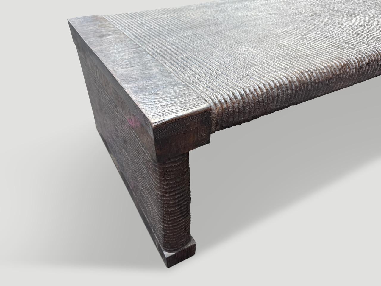 Andrianna Shamaris Exquisite Monumental Couture Hand Carved Bench (Banc sculpté à la main) en vente 5