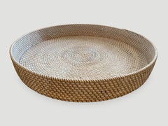 Plateau en rotin blanc lavé à la main Andrianna Shamaris