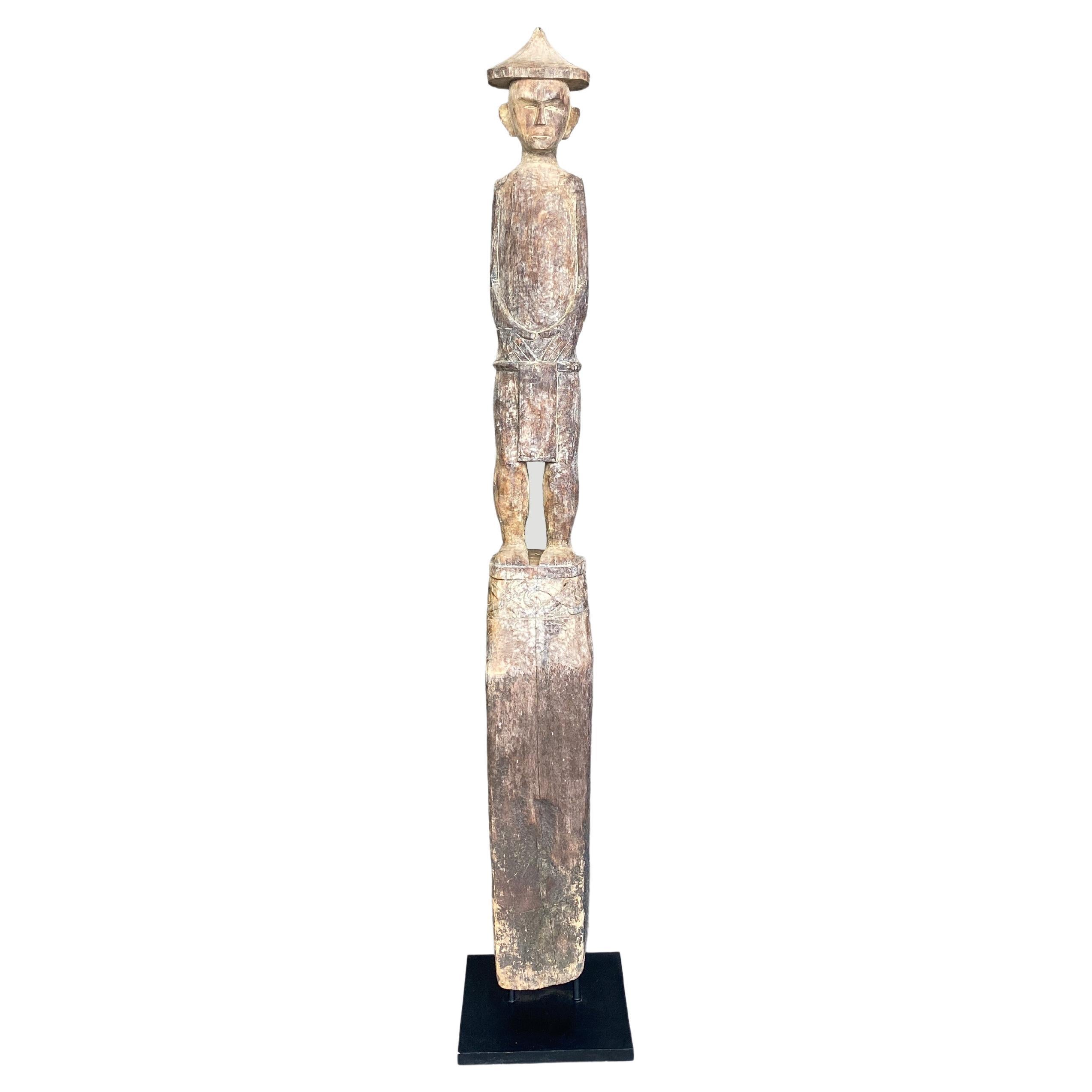 Andrianna Shamaris Impressionnante statue antique de Bornéo