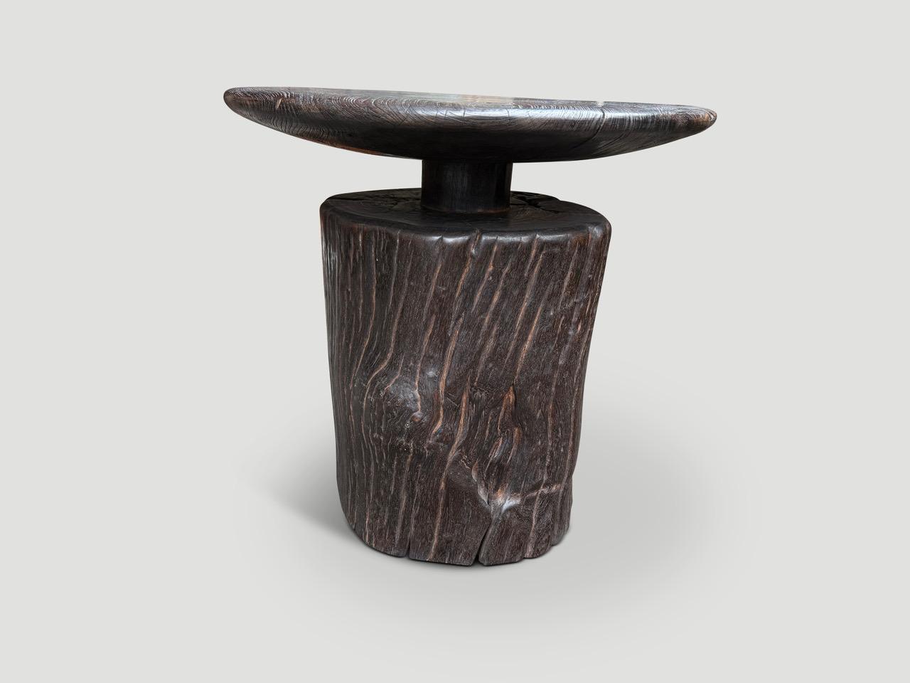 Mid-Century Modern Andrianna Shamaris Impressionnante table d'appoint ou table d'entrée datant du siècle dernier en vente