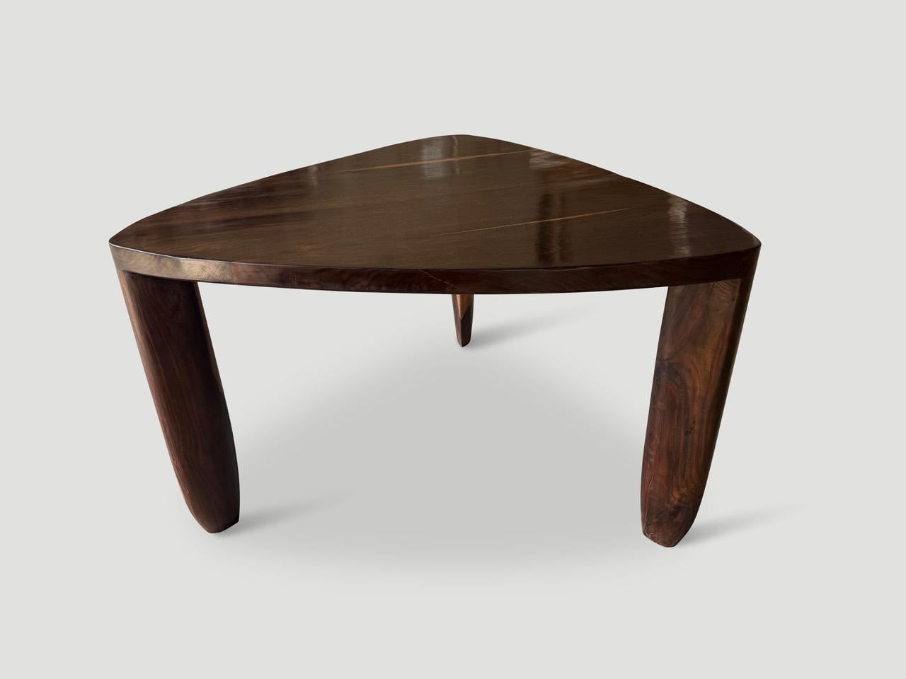 Organico moderno Andrianna Shamaris Impressive Rosewood Table in vendita