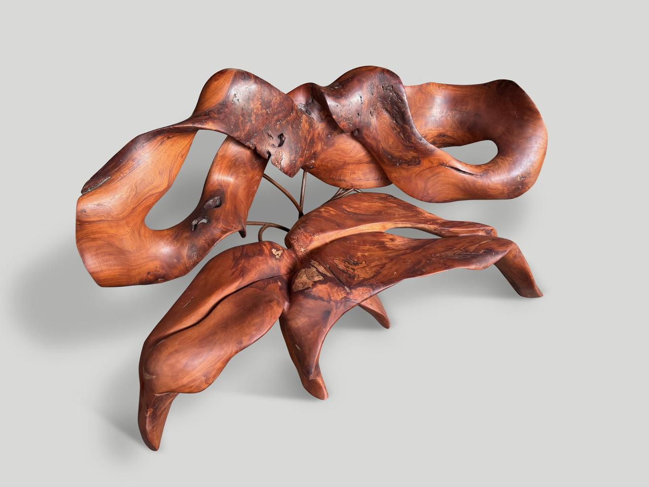 Impressionnant banc ou pièce d'art sculpturale d' Andrianna Shamaris Excellent état - En vente à New York, NY