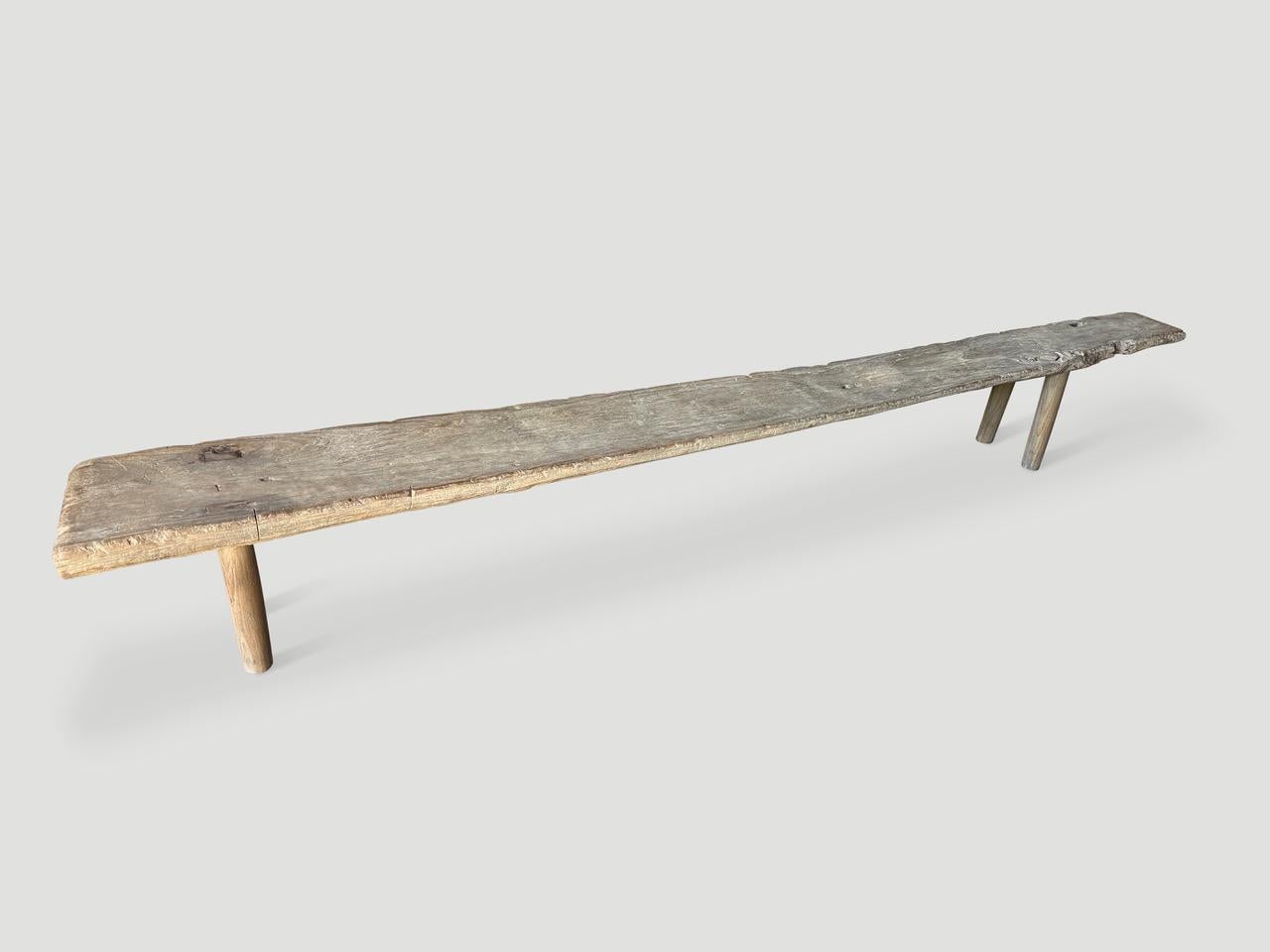 Bois Andrianna Shamaris Impressionnant banc Wabi Sabi Long Wood Wood en vente