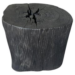 Table d'appoint Andrianna Shamaris en bois de fer calciné