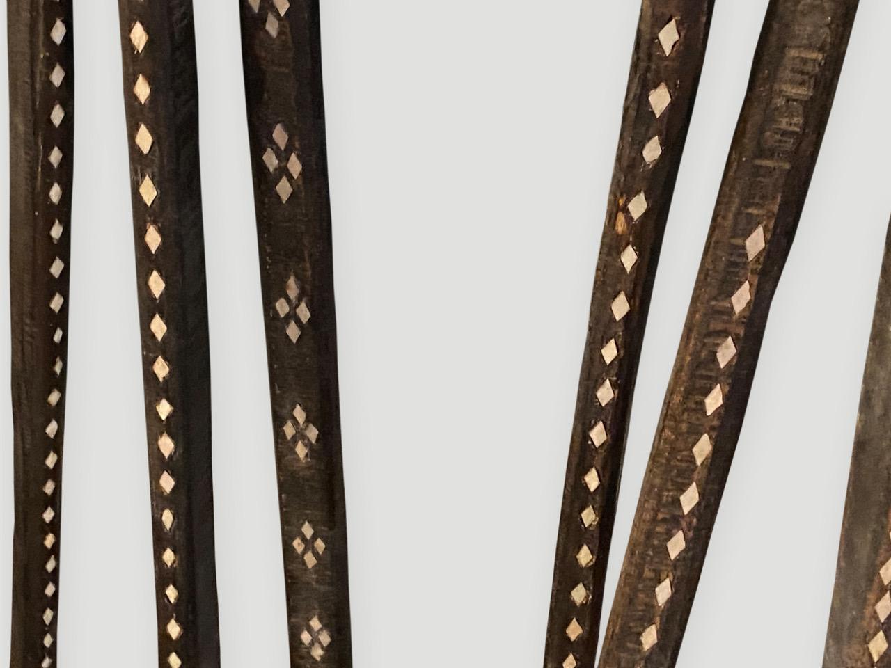 Tribal Grande louche ancienne en bois et coquillage de noix de coco en vente