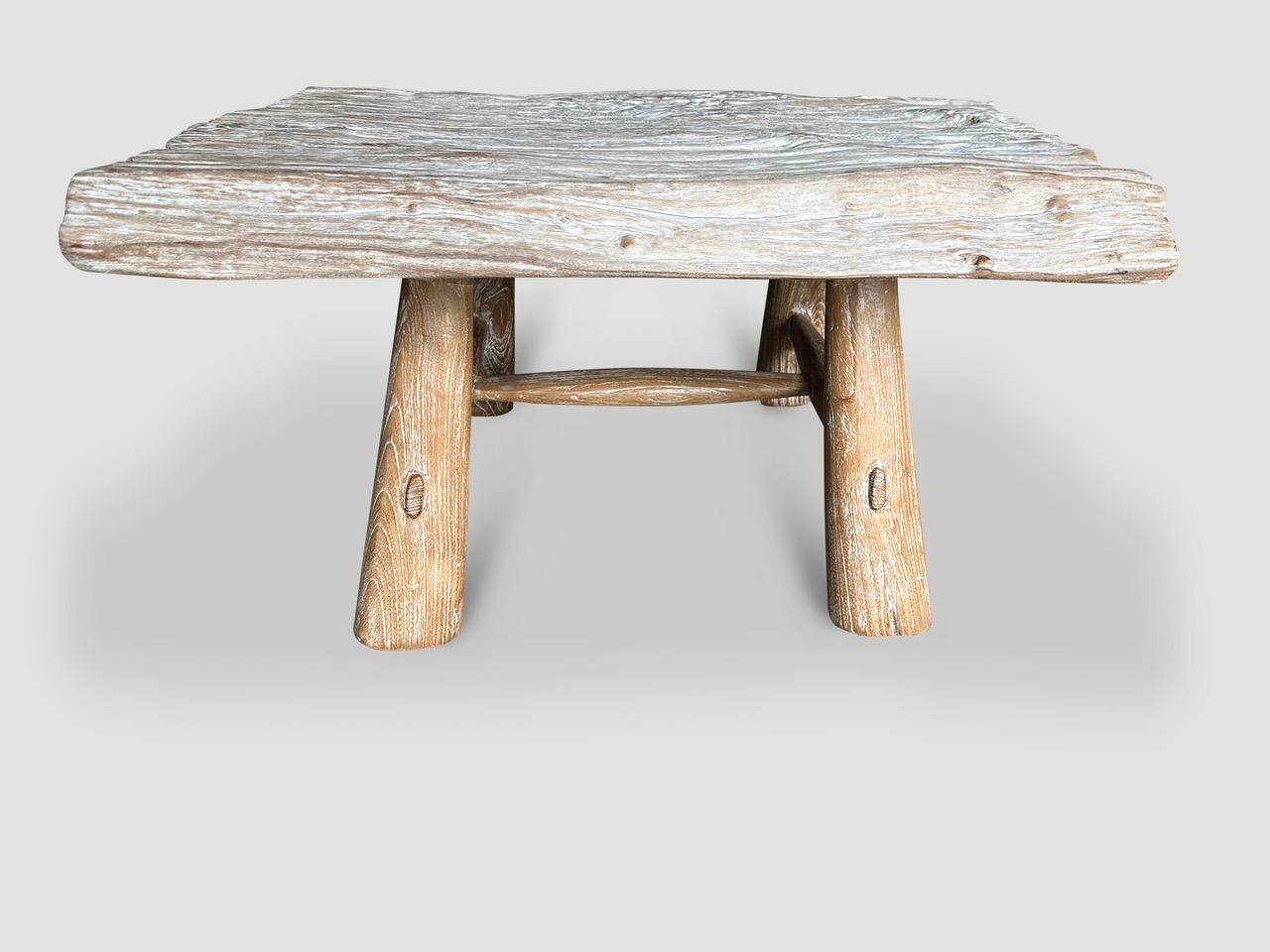 Organique Andrianna Shamaris Table basse Couture Mid Century en vente