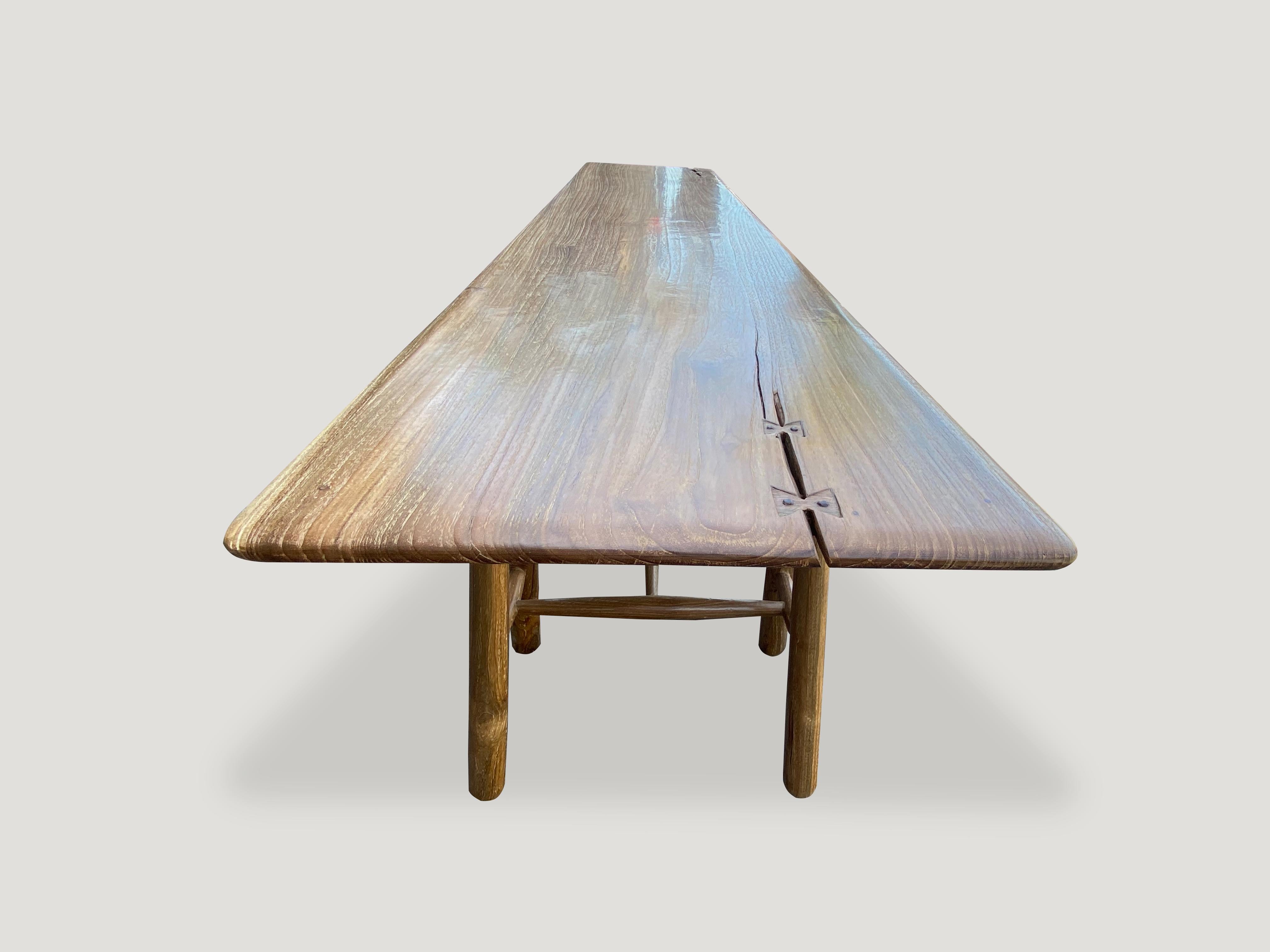 Mid-Century Modern Table Console Couture Andrianna Shamaris de Style Milieu de Siècle en vente