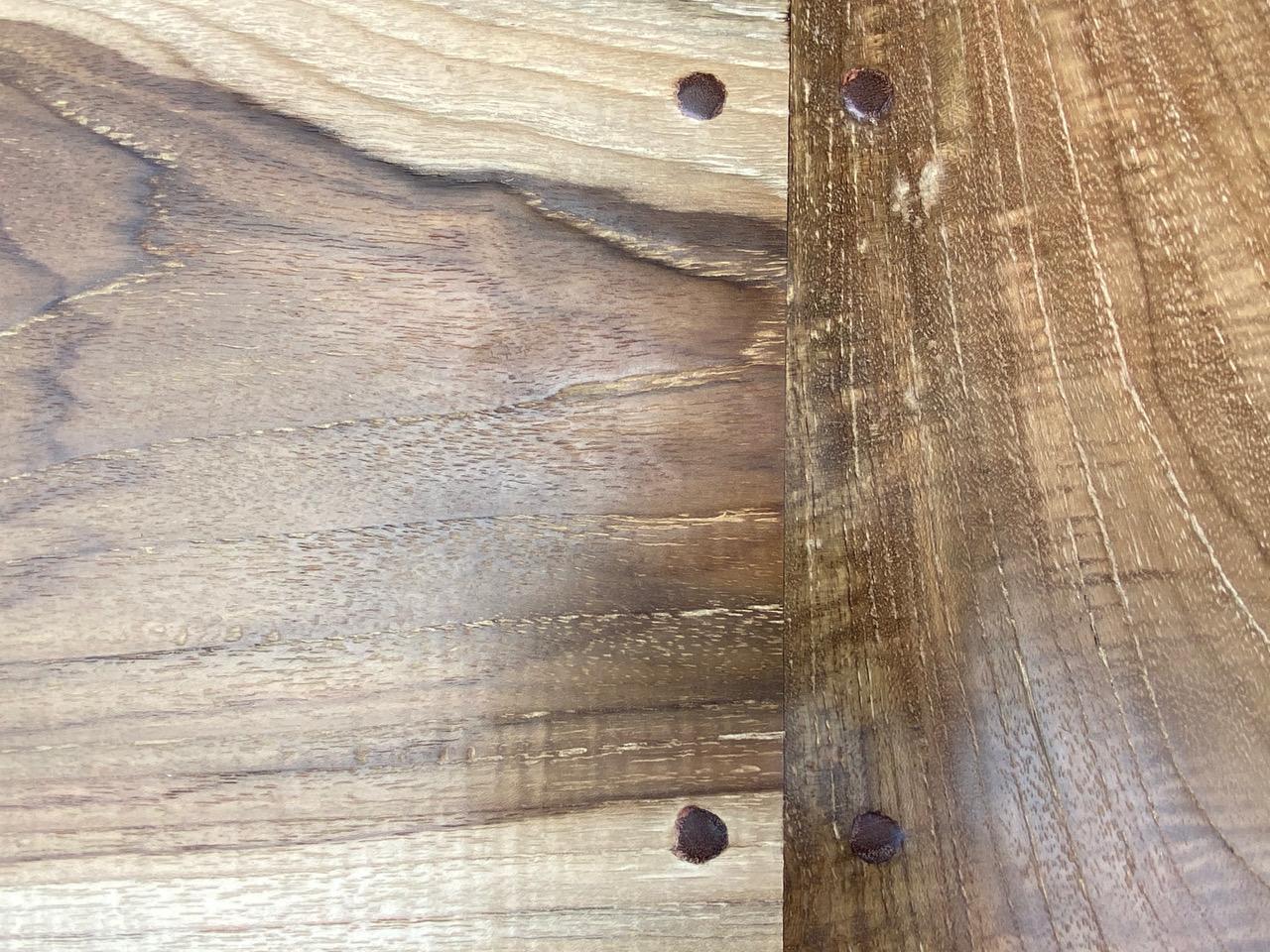 Andrianna Shamaris Panchina lunga in legno di teak di Mid Century Couture in vendita 2
