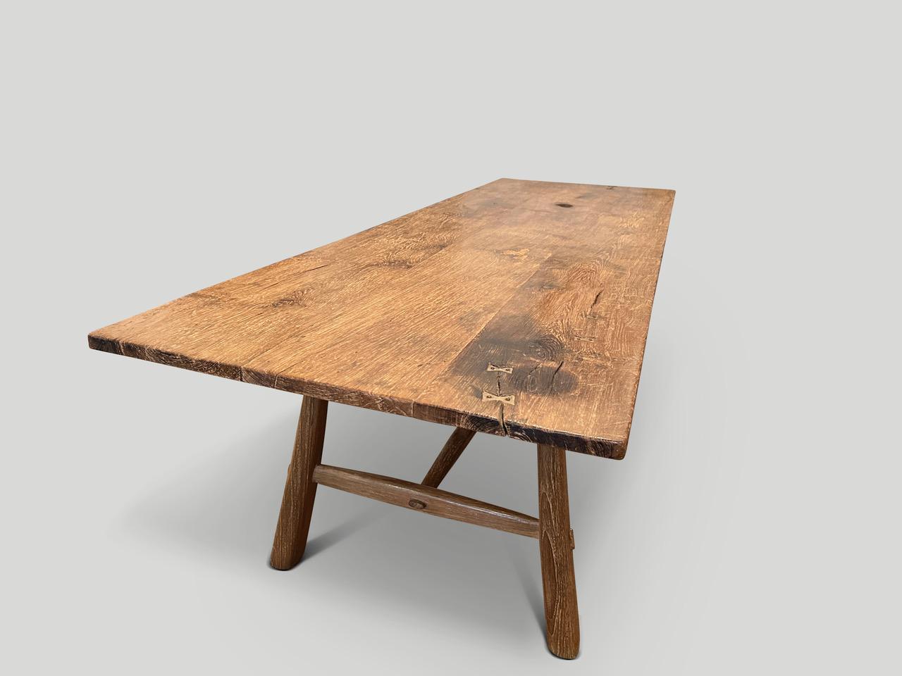 Mid-Century Modern Andrianna Shamaris Table de salle à manger en bois de teck Couture Midcentury en vente