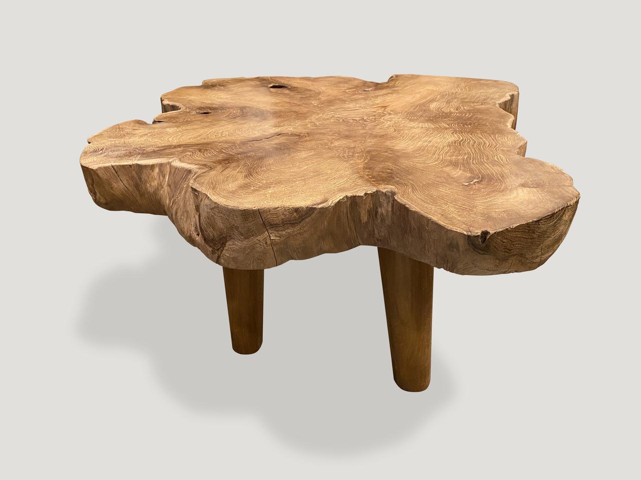 Bois Table basse à simple dalle Andrianna Shamaris de style mi-siècle moderne en vente