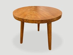Table d'appoint Andrianna Shamaris en bois de teck de style mi-siècle