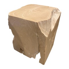 Table d'appoint minimaliste Andrianna Shamaris en bois de teck blanchi