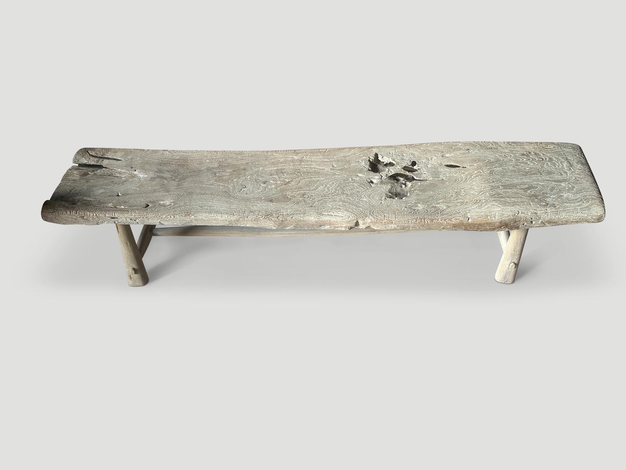 Andrianna Shamaris Banco o diván minimalista de madera orgánica en Bueno estado para la venta en New York, NY