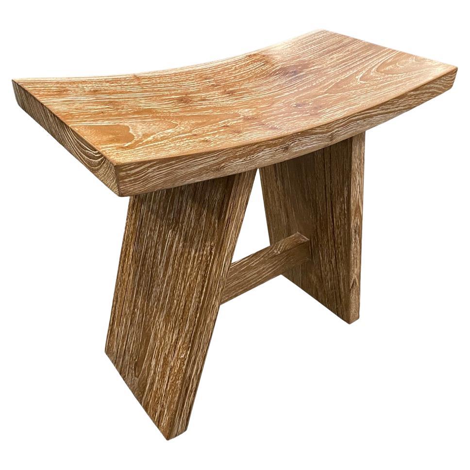 Panchina minimalista in Wood di Andrianna Shamaris