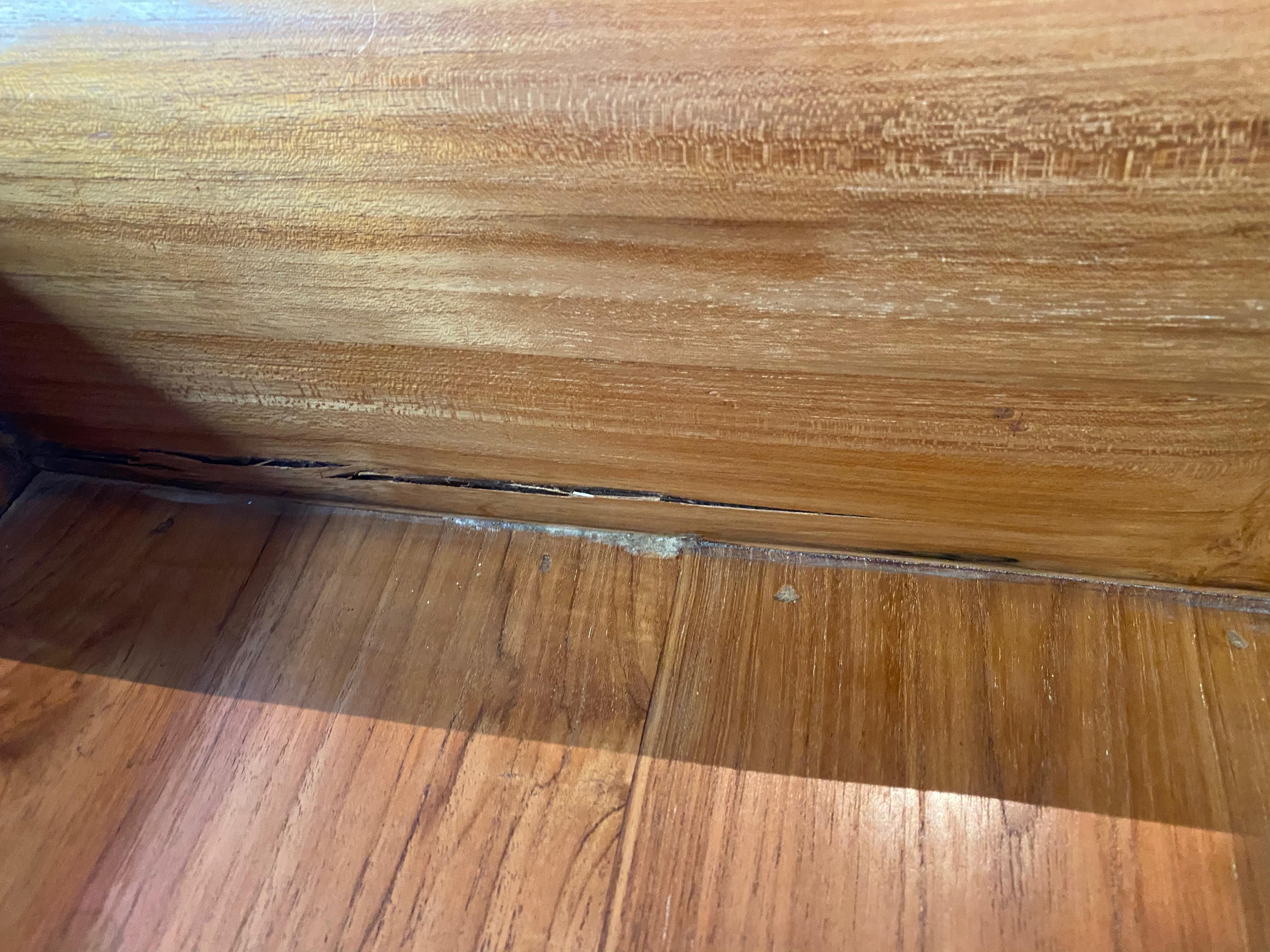 marriage marks on wood