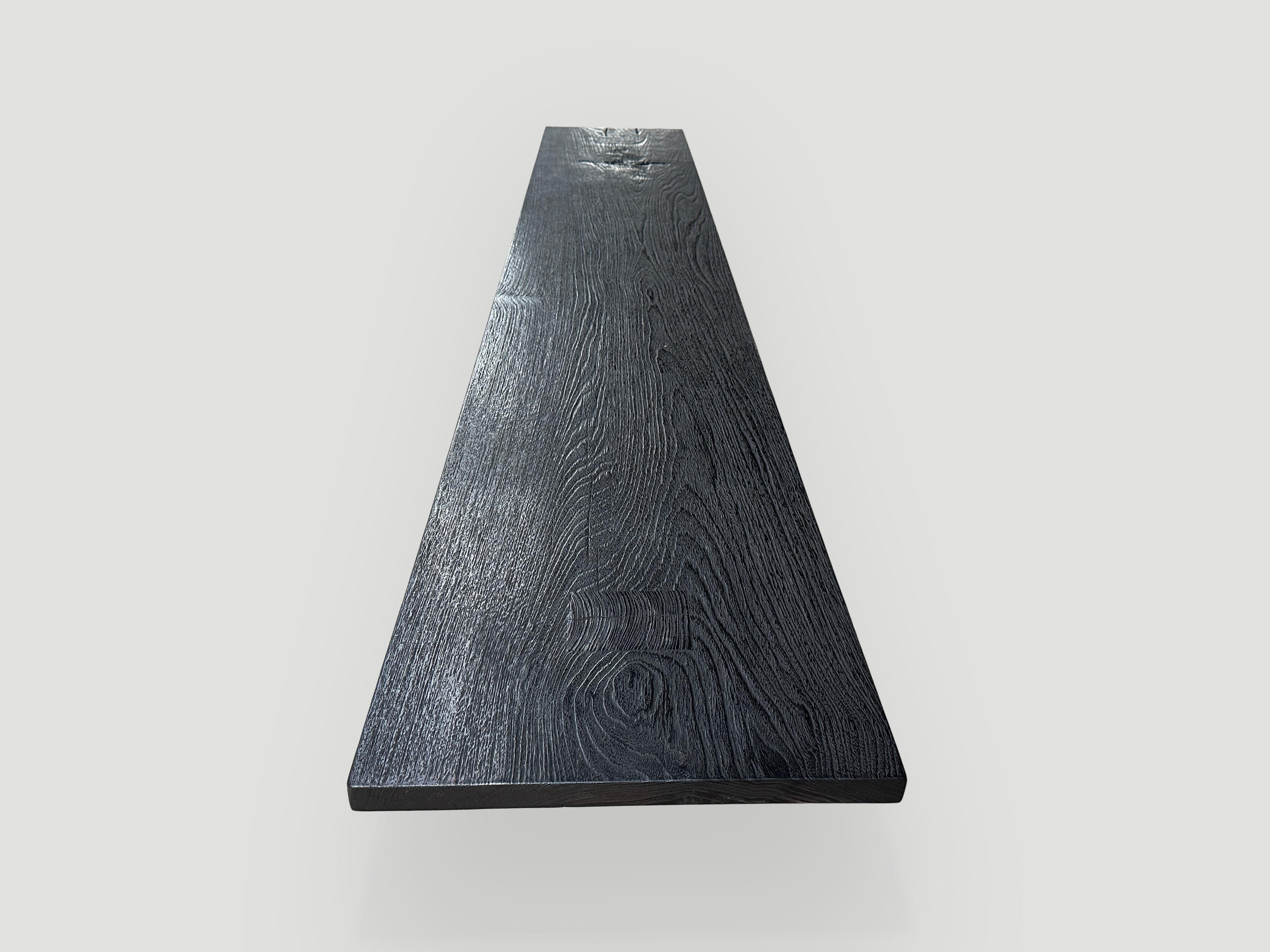 XXIe siècle et contemporain Banc monumental en bois de teck Andrianna Shamaris en vente