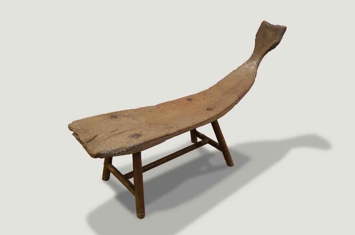 Andrianna Shamaris Banco de madera de teca Wabi-Sabi de calidad de museo en Bueno estado para la venta en New York, NY