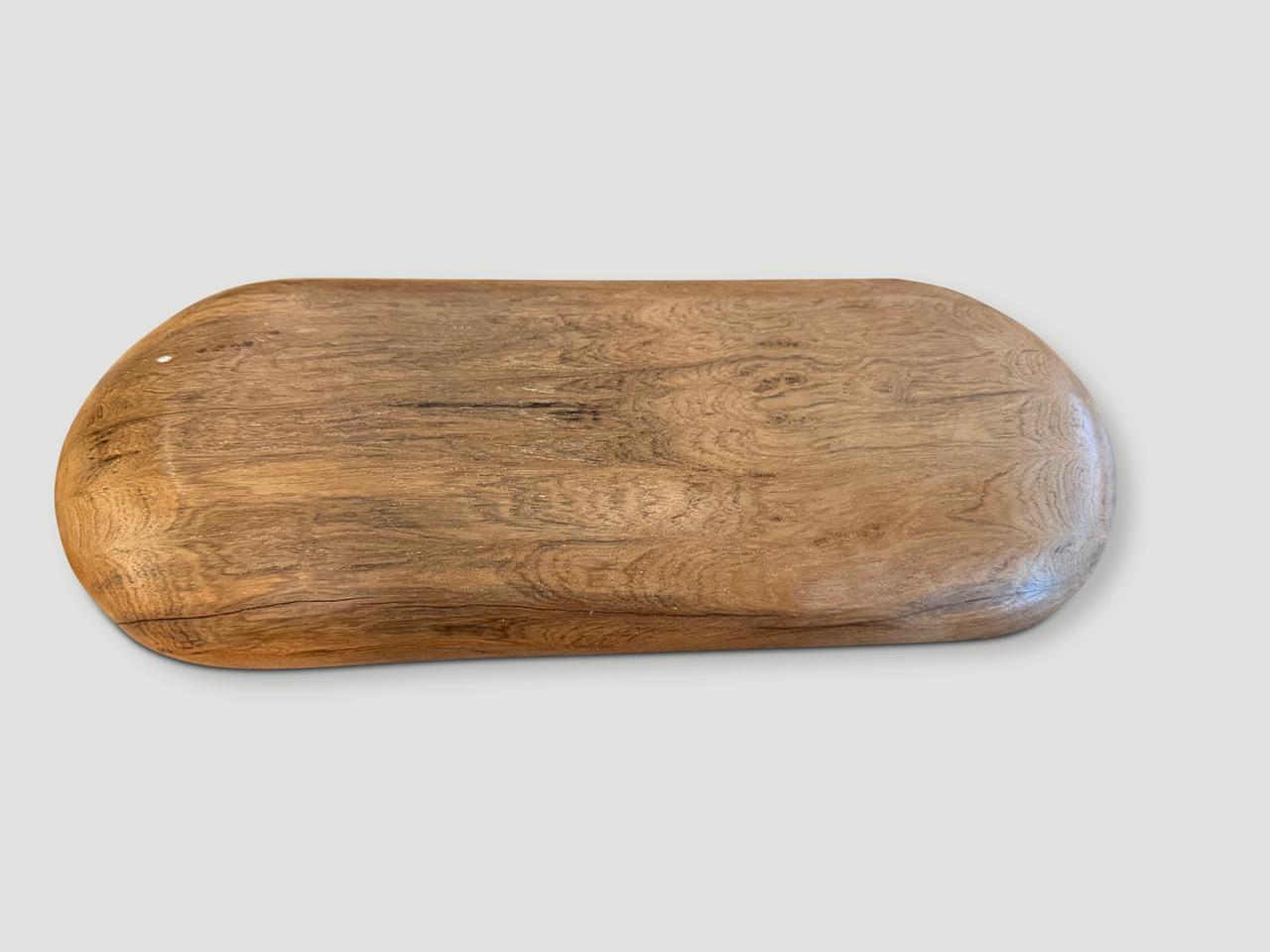 Piatto ovale in Wood di Andrianna Shamaris In condizioni ottime in vendita a New York, NY