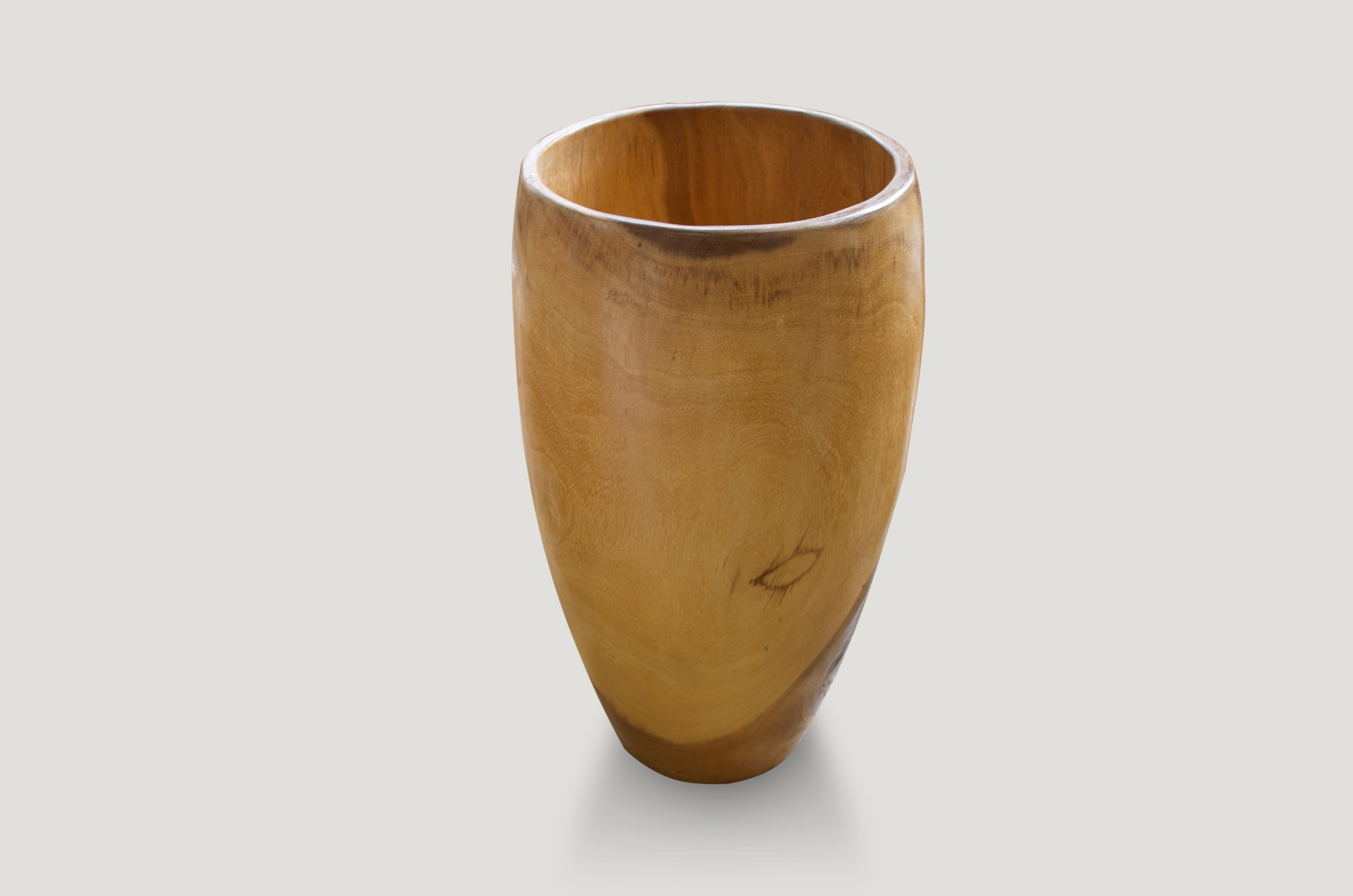 Andrianna Shamaris Palm Wood Container In Excellent Condition For Sale In New York, NY