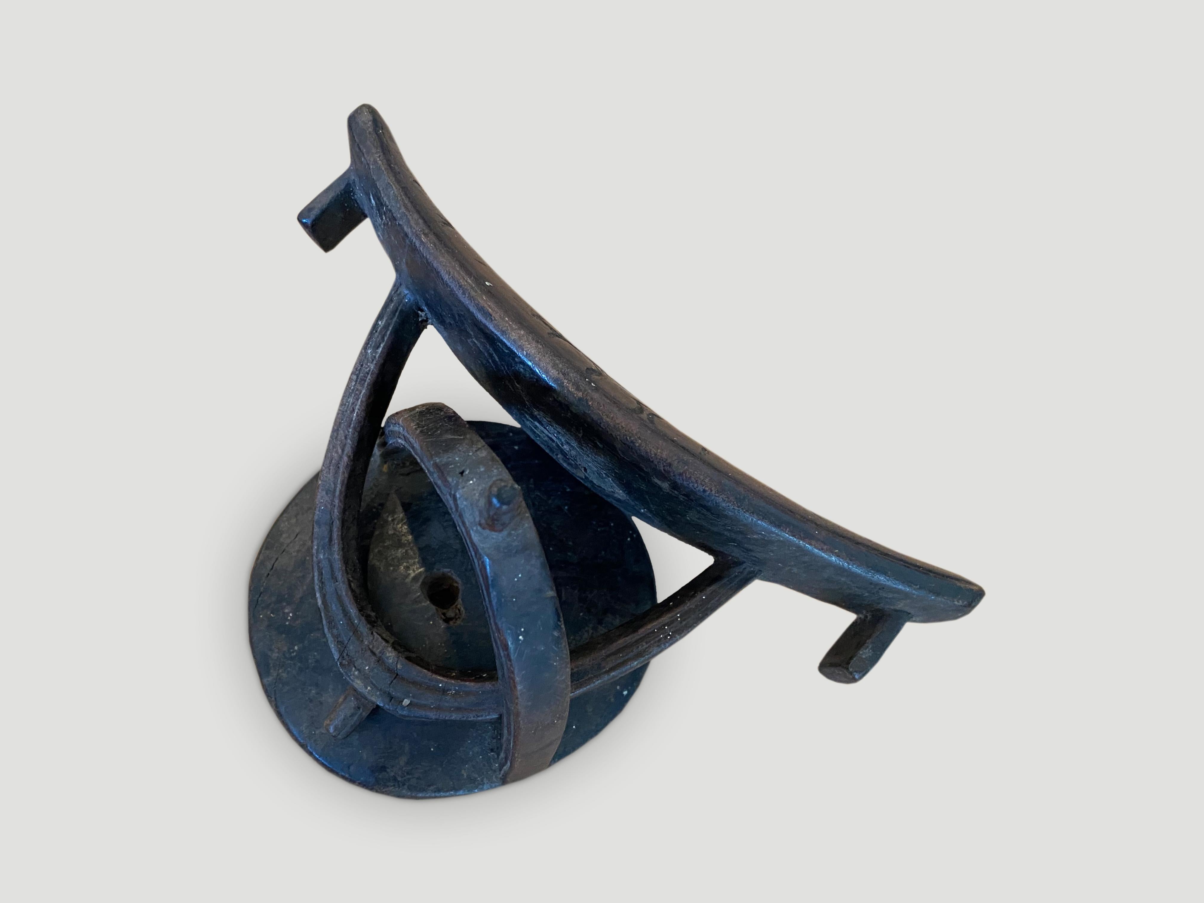 Andrianna Shamaris Rotating Antique African Wooden Head Rest In Excellent Condition In New York, NY