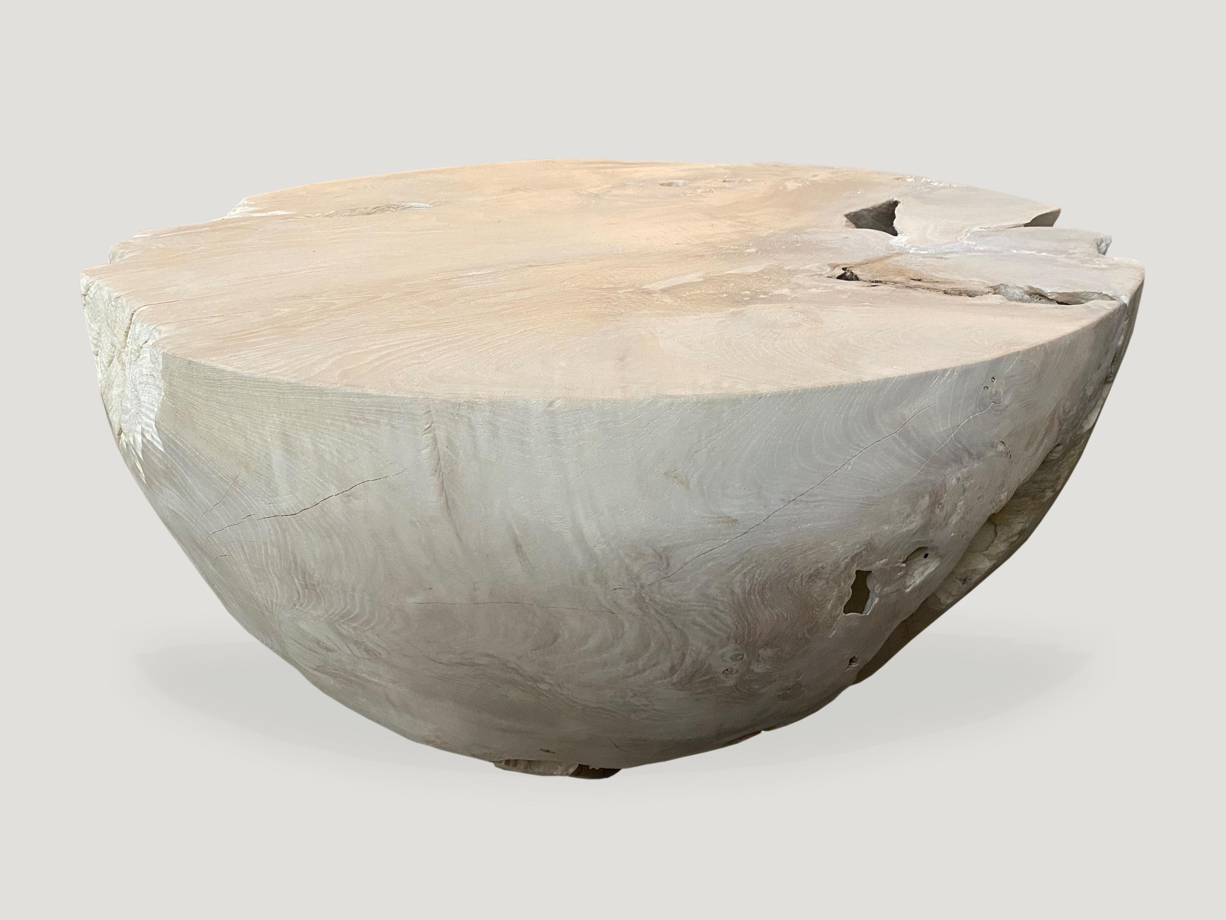 Organic round reclaimed teak wood coffee table, bleached with a light white washed finish. Perfect for inside or outside living. We can also produce this shape charred or natural teak. Please inquire.

The St. Barts collection features an exciting