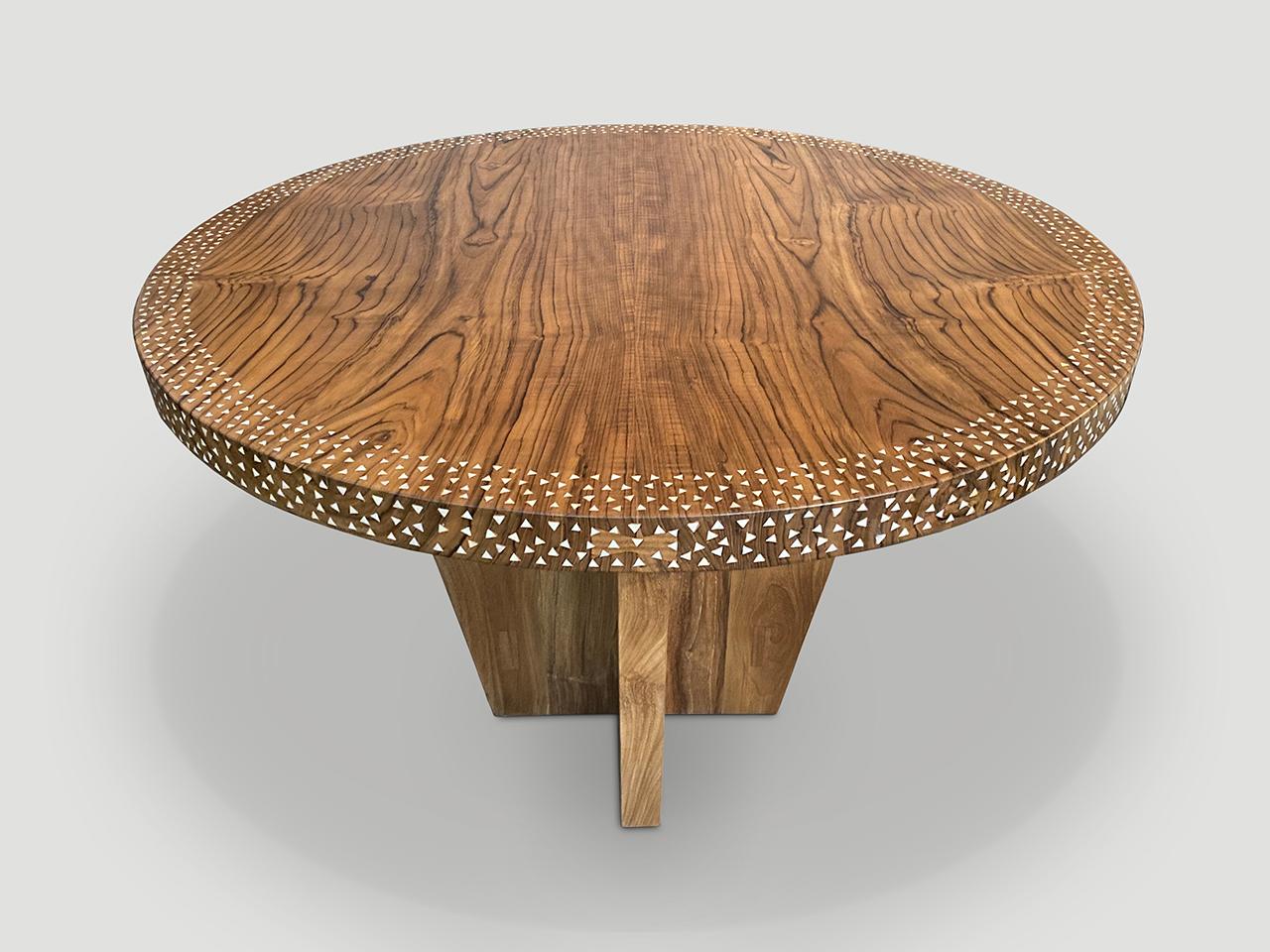 Andrianna Shamaris Round Shell Inlaid Dining Table or Entrance Table For Sale 4
