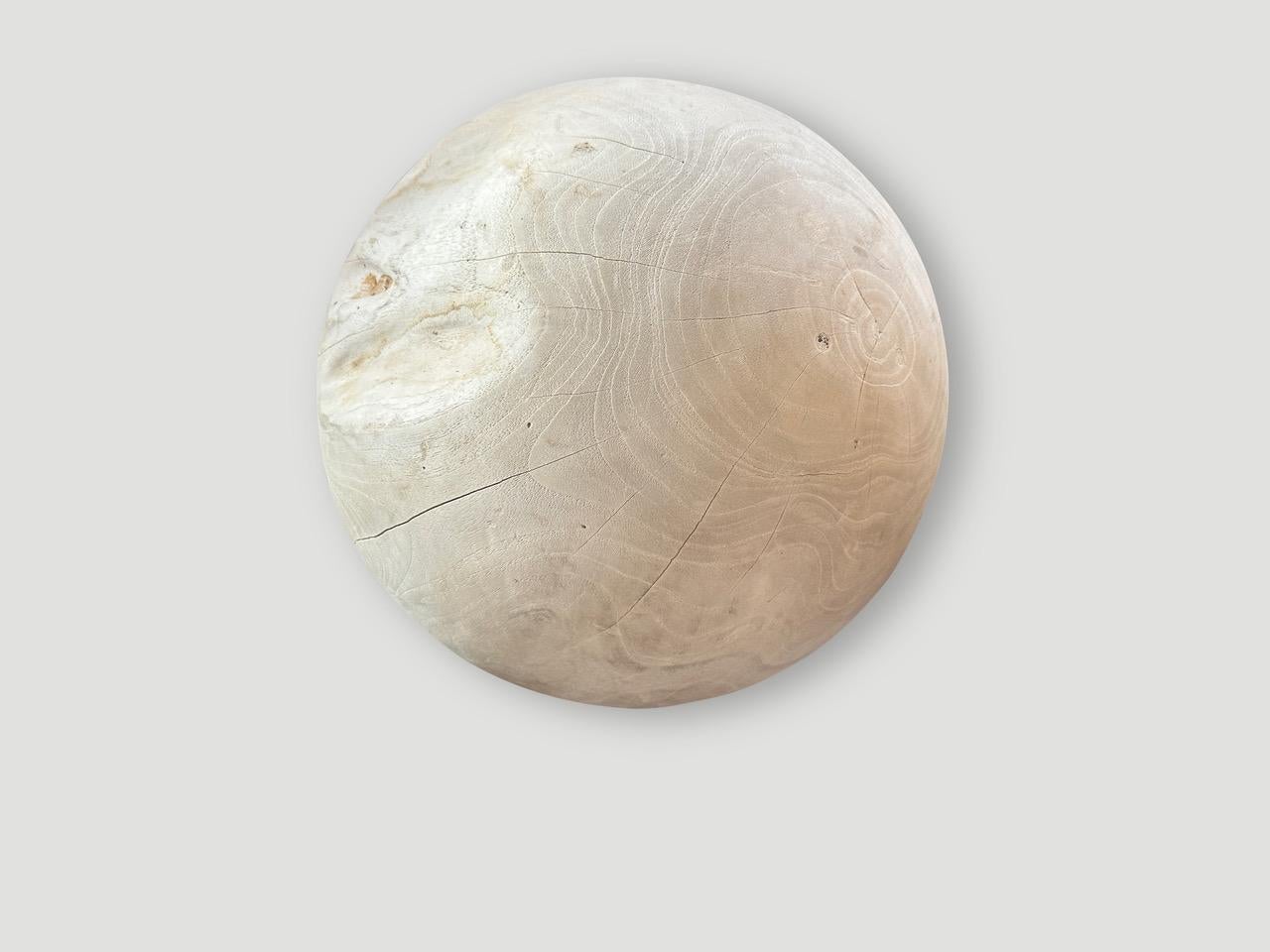 Andrianna Shamaris Sculptural Bleached Sphere on a Stand en vente 1