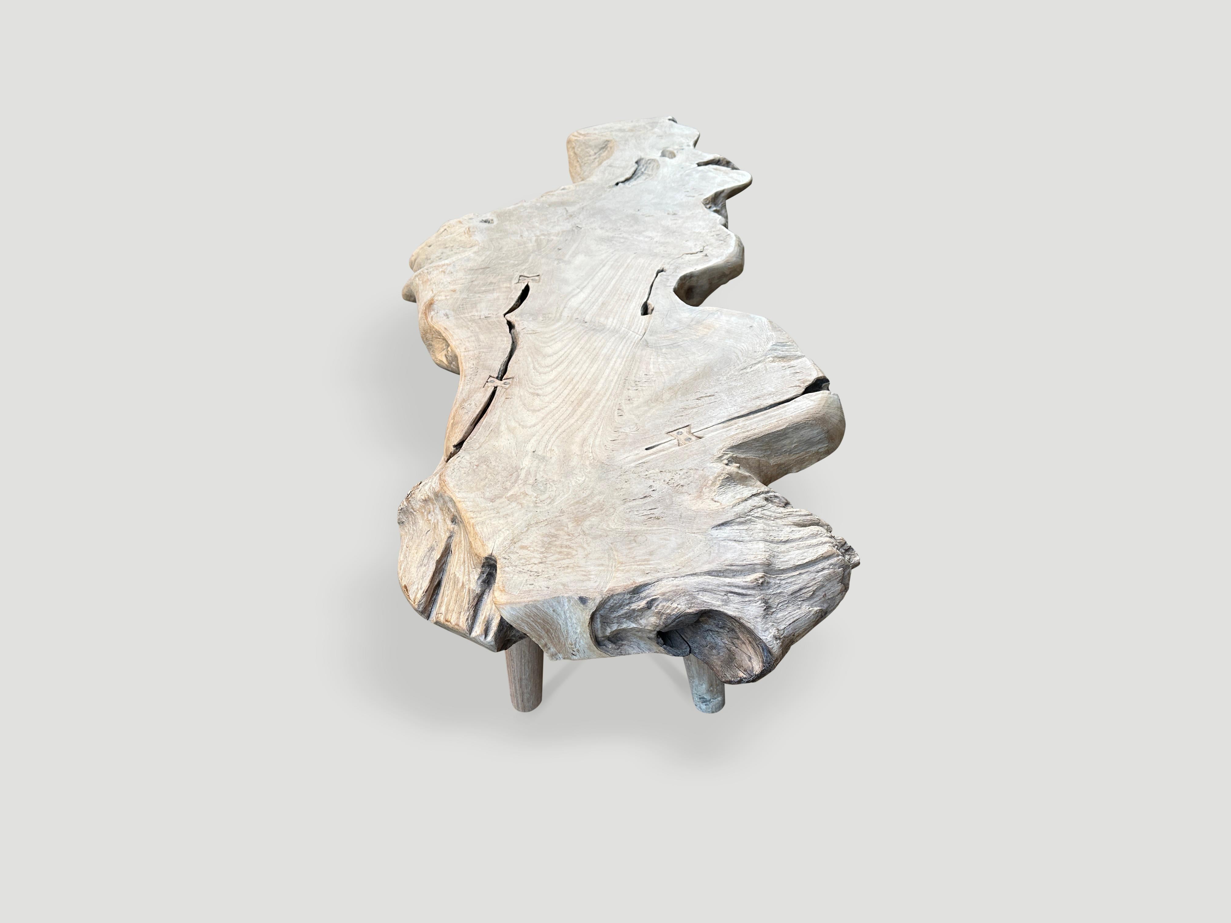 XXIe siècle et contemporain Table basse sculpturale en bois de teck organique Andrianna Shamaris en vente