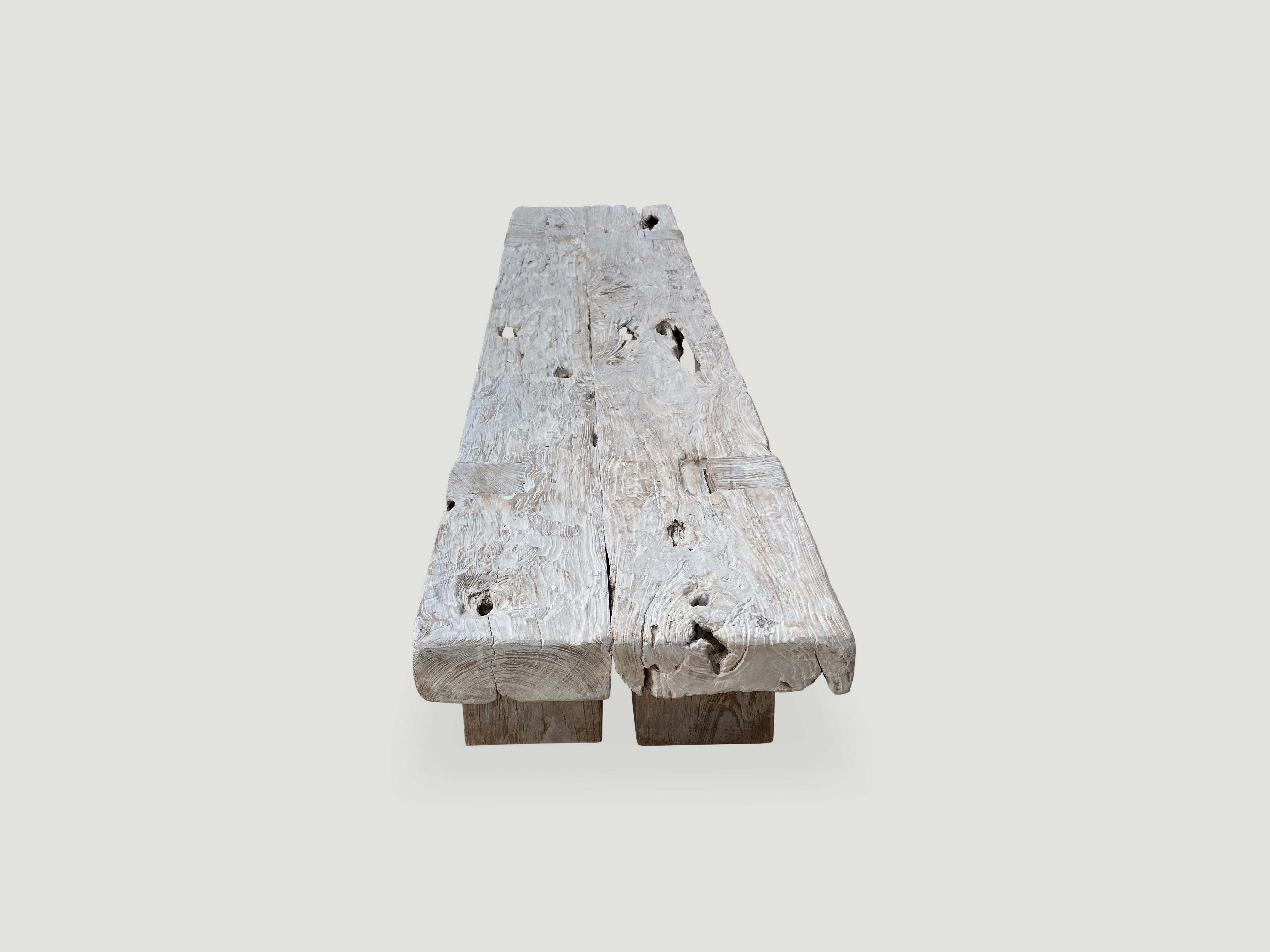Organique Banc Andrianna Shamaris St. Barts en bois de teck blanchi en vente