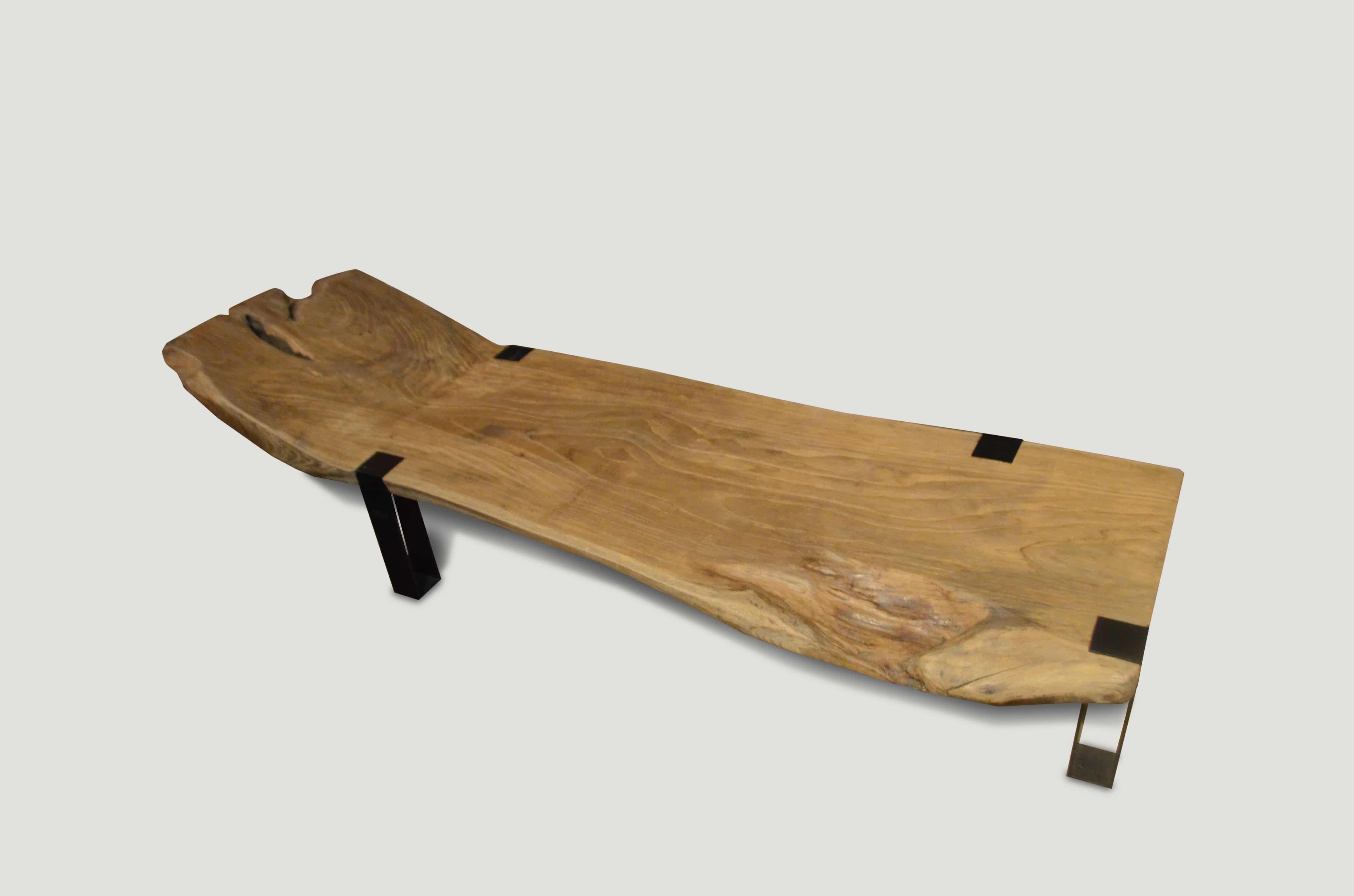 Organico moderno Andrianna Shamaris Chaise in legno di teak e acciaio in vendita