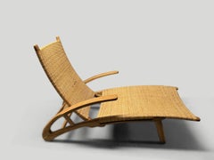 Andrianna Shamaris: Chaise aus Teakholz und gewebtem Gras