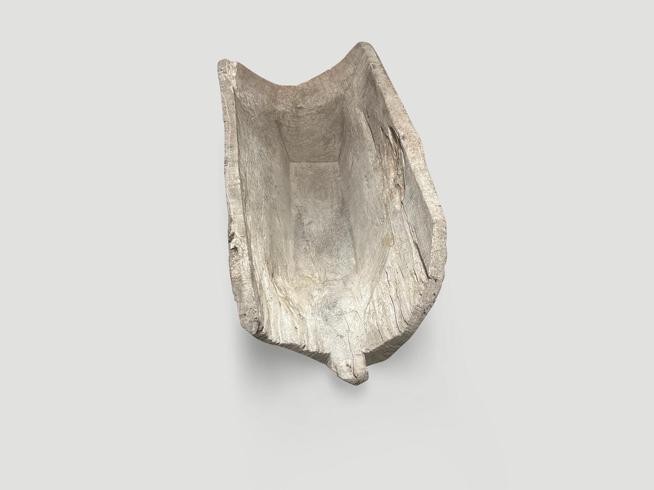 Minimalismo Contenitore antico Wabi Sabi in vendita